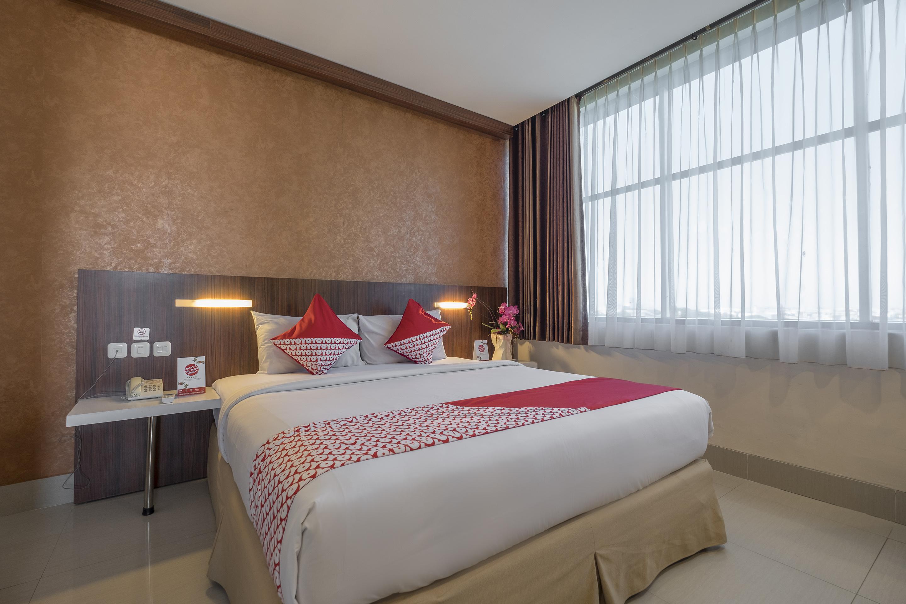 Collection O 1279 Hotel Grand Celino Makassar Exterior foto