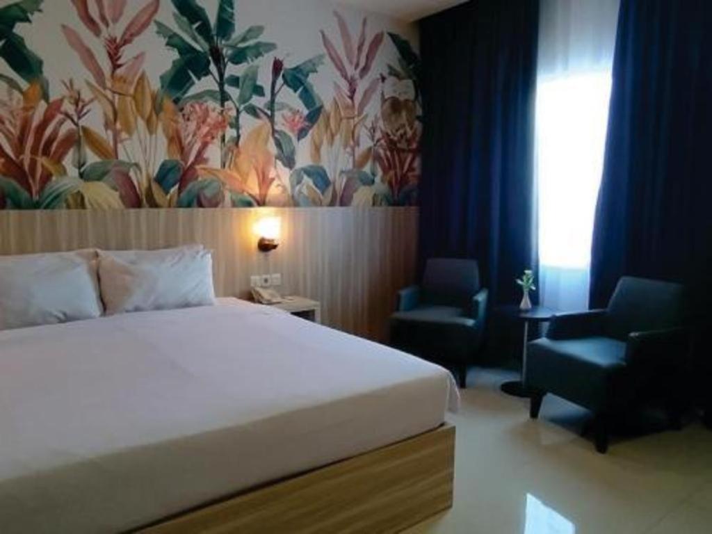 Collection O 1279 Hotel Grand Celino Makassar Exterior foto